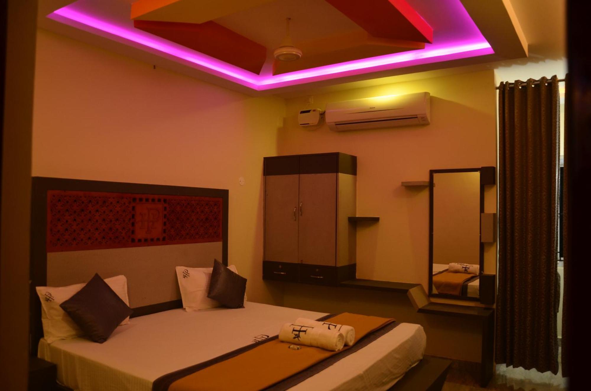 Hotel Panchavarnaa Rāmeswaram Zewnętrze zdjęcie