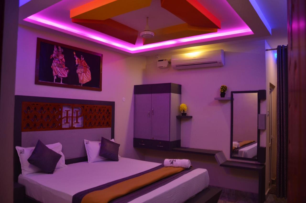 Hotel Panchavarnaa Rāmeswaram Zewnętrze zdjęcie